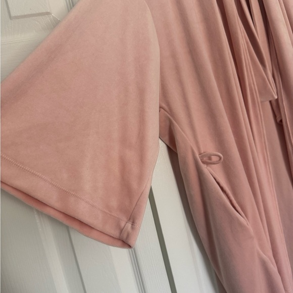 Old Navy Pink Women's Robe - Picture 5 of 6